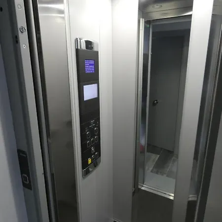 Estudio Con Encanto En Casco Antiguo De P2 *