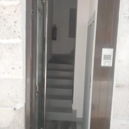 Estudio Con Encanto En Casco Antiguo De P2 Lejlighed Burgo